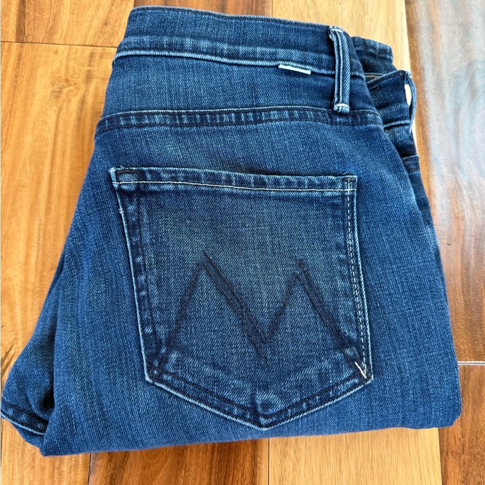 EUC MOTHER Kick It Jeans